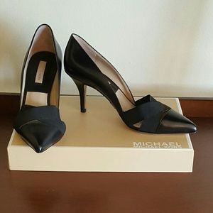 Michael Kors Collection Stephanie Pump